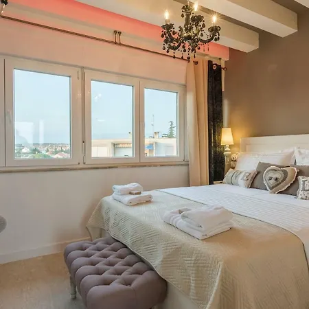 Colours Apartment *
